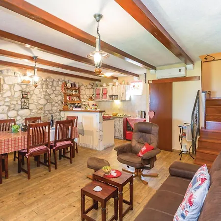 בית נופש 2 Bedroom Gorgeous In Gornji *