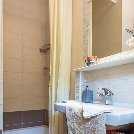 בית נופש 2 Bedroom Gorgeous In Gornji